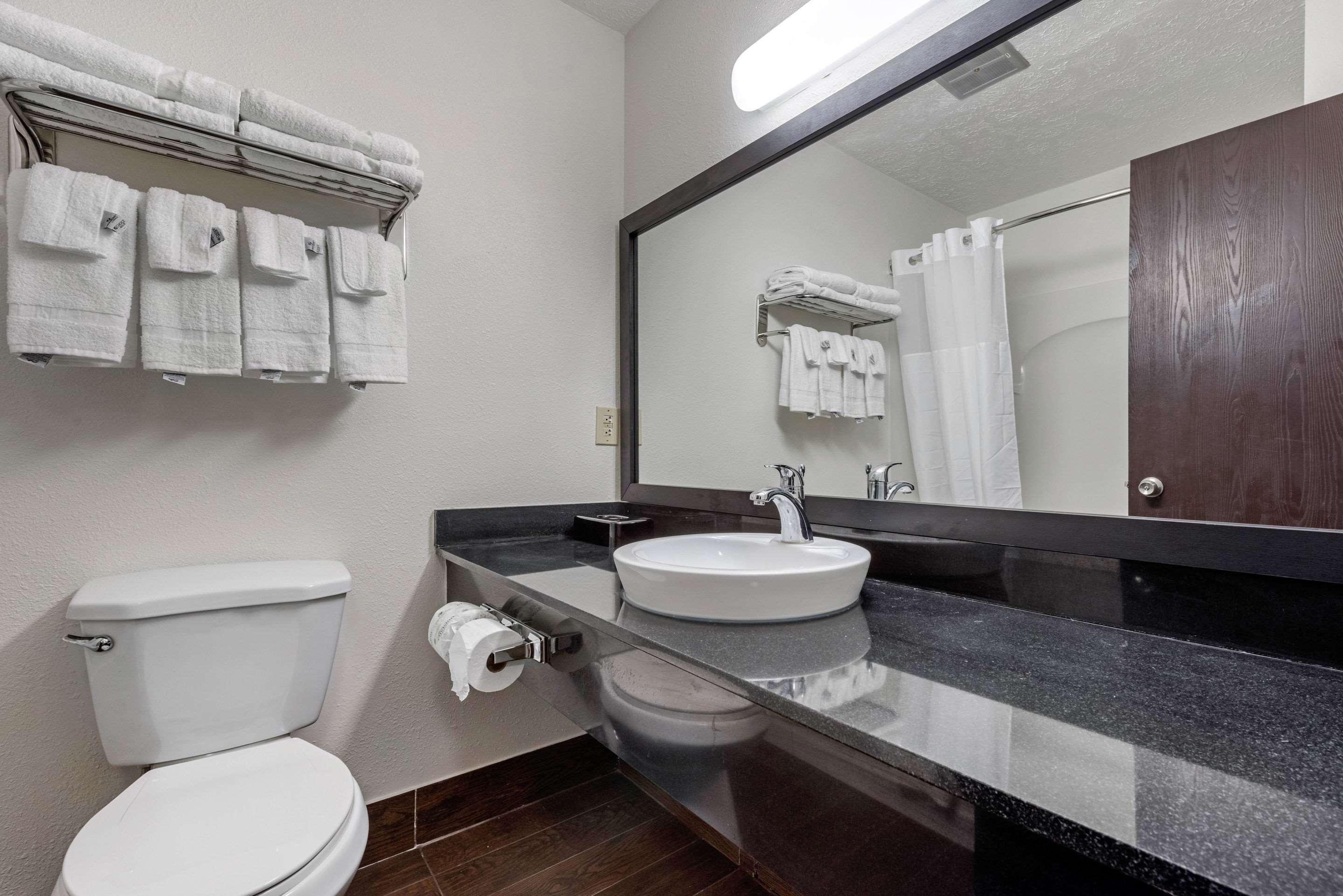 Quality Inn Coraopolis Zewnętrze zdjęcie