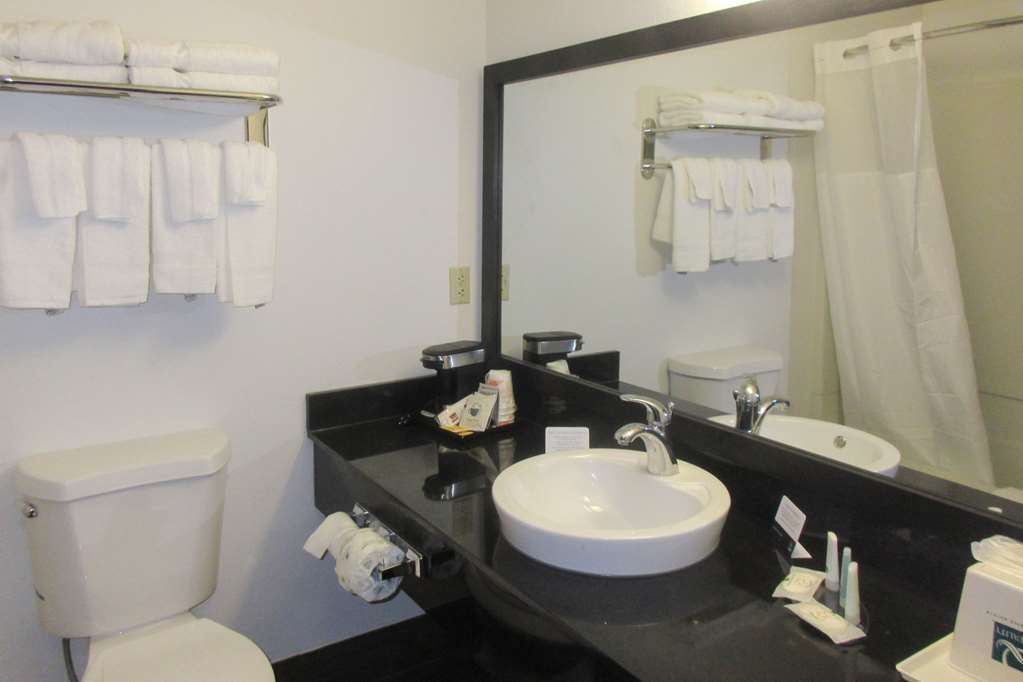 Quality Inn Coraopolis Pokój zdjęcie